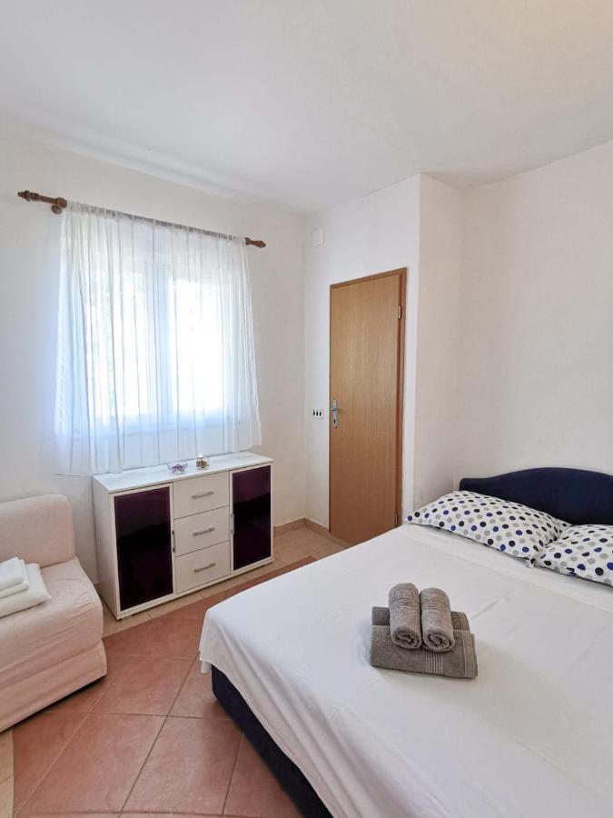 Apartments By The Sea Mimice, Omis - 14230 Exterior photo